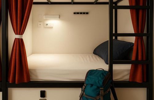 Delhi Hostel | The Metrostay Opposite New Delhi Railway Station, Above Metro, 20 Mins From IGI Airport