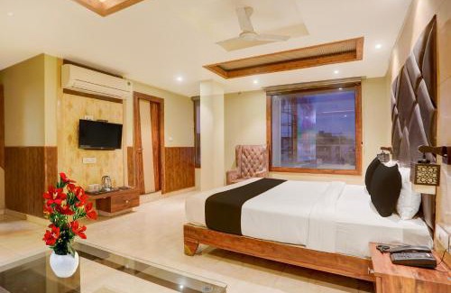 Danapur Hotel | Townhouse Oak Amity University Patna Formerly The Golden Crown