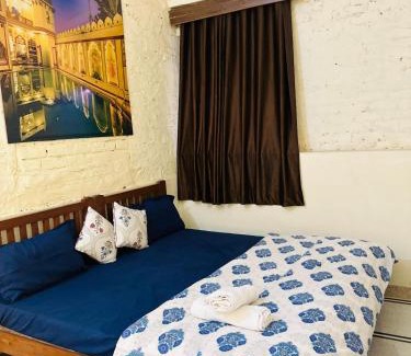 Amer Fort Road Hostel | Travellers Village-City Center Hertige Home