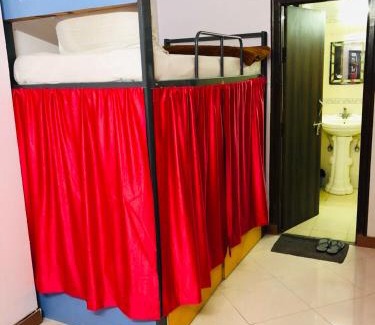 Gopalbari Hostel | Tuk Tuk Backpackers- Near Jaipur Train Station