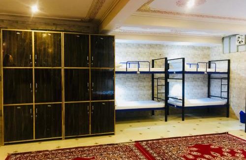 Gopalbari Hostel | Tuk Tuk Backpackers- Near Jaipur Train Station