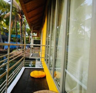 Munroe Island House | Vrindavan homestay