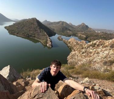 Lake Swaroop Sagar Hostel | Whereabout Hostel Udaipur