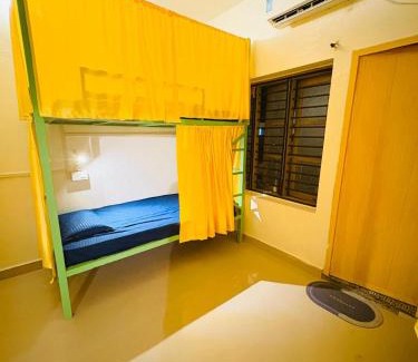 Varkala Hostel | Yes Hostel Varkala - Black Beach Road