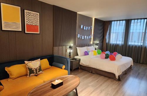 Hualien City Centre Hotel | 品悅文旅-免費停車場免費特斯拉充電近東大門夜市