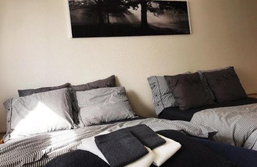 Shin-Osaka Apartment | 新大阪徒步30秒 Shinosaka Station 30s, Direct to Kansai Airport 關西空港直達, Shinkansen to Kyoto, Tokyo & Nagoya, Universal Studio 16 mins, Umeda 6 mins, Kyoto 25 mins, Early Check in