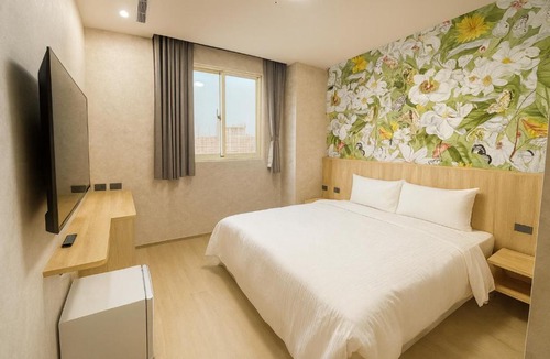 Beitun District Hotel | 星雨行館-逢甲洲際館 高速WiFi-一樓免費停車-長住優惠-統編發票
