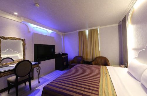 Shulin Hotel | 樹林月圓汽車旅館