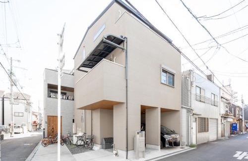 Nishinari Villa | 青嵐居 天王寺難波近く 無料駐車2台OK 一戸建て貸切最大13名ok 家族旅行最適