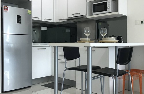 Kuala Lumpur City Centre Apartment | 1 - 4pax, KLCC Hot Spot @ Summer Suites