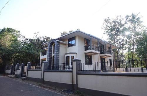 Sarzora Villa | 1-6 BHK Palatial Convertible Independent Villa 12 min Drive To Varca Beach