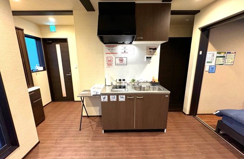 Higashiyama House | 1 minute walk to Sanjusangendo! One floor reserved, quiet and comfortable space