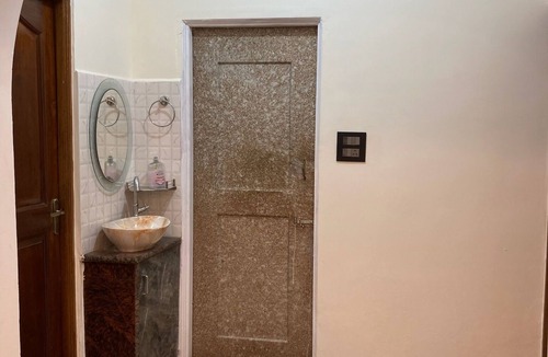 Merces Apartment | 10 mins to the capital of Goa 'Panaji'