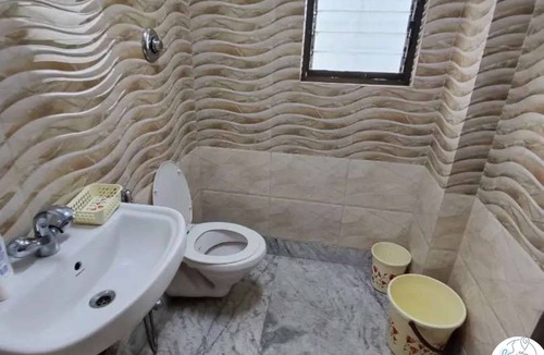 Siliguri Apartment | 100 m² Apartment ∙ 1 bedroom ∙ 2 guests