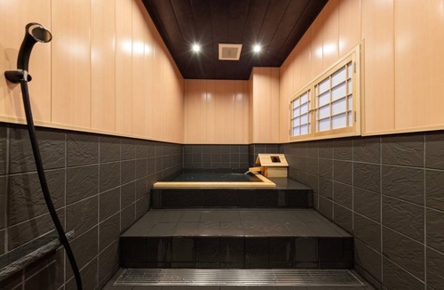 Namba Hotel | 100 m² Hotel ∙ 2 bedrooms ∙ 8 guests