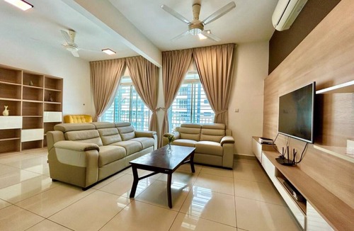 Shah Alam House | 100 m² House ∙ 3 bedrooms ∙ 9 guests