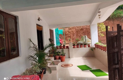 Madikeri House | 100 m² House ∙ 4 bedrooms ∙ 15 guests