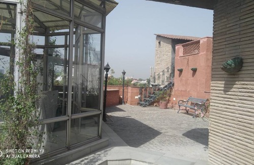 Noida Villa | 1000 m² Villa ∙ 2 guests