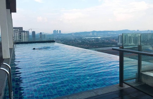 Usj 1 House | 102 m² House ∙ 2 bedrooms ∙ 6 guests