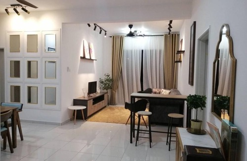 Kajang House | 1080 m² House ∙ 3 bedrooms ∙ 10 guests