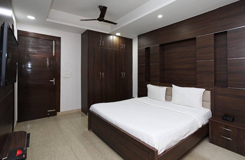 Charbagh Hotel | 11 m² Hotel ∙ 4 guests