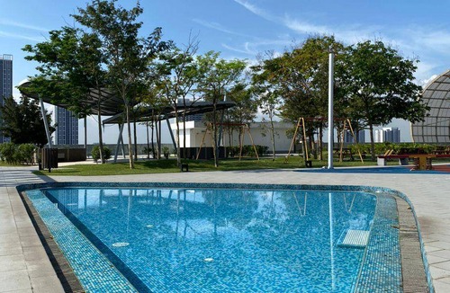 The Strand Apartment | 1100 m² Apartment ∙ 3 bedrooms ∙ 6 guests