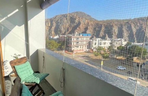 Jhunjhunu Apartment | 112 m² Apartment ∙ 1 bedroom ∙ 3 guests