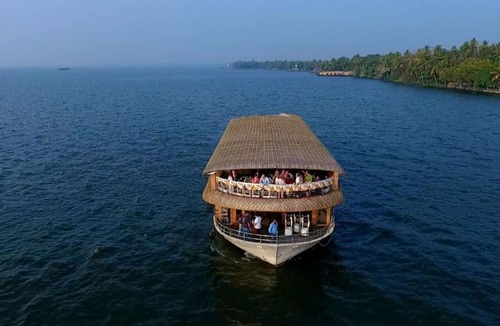 Alappuzha Boat Rental | 12 m² Houseboat ∙ 20 guests