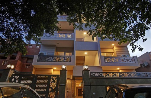 Noida Hotel | 13 m² Hotel ∙ 2 guests
