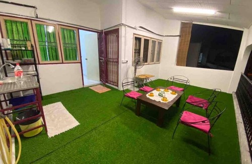 Cheras House | 130 m² House ∙ 5 bedrooms ∙ 11 guests