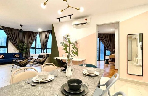Pantai Dalam Apartment | 139 m² Apartment ∙ 3 bedrooms ∙ 13 guests