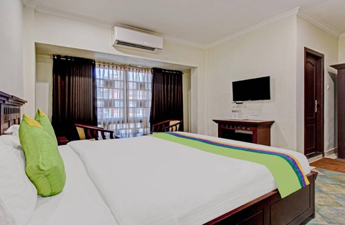 Kottayam Hotel | 14 m² Hotel ∙ 3 guests