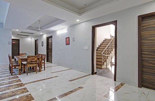 Noida Hotel | 14 m² Hotel ∙ 3 guests