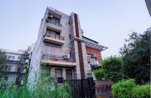 Noida Hotel | 14 m² Hotel ∙ 3 guests