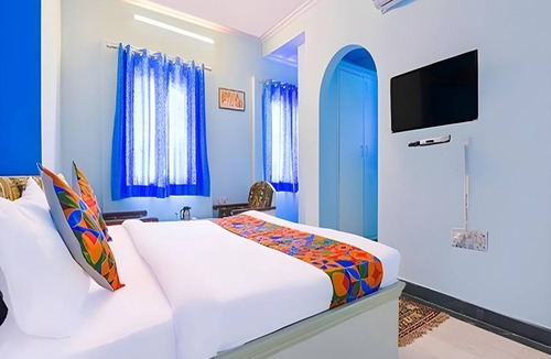 Bani Park Hotel | 150 m² Hotel ∙ 2 guests