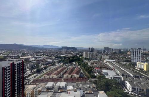 Batu Caves Apartment | 168 park Selayang near UITM IDCC Hospital Market Batu Caves KLCC views topfloor