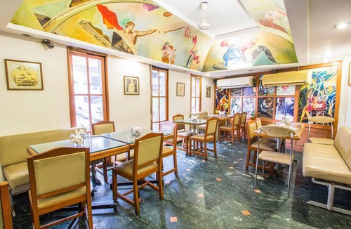Sayajiganj Hotel | 180 m² Hotel ∙ 10 guests
