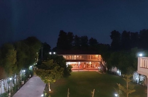 Bhiwadi Villa | 1858 m² Villa ∙ 7 bedrooms ∙ 25 guests
