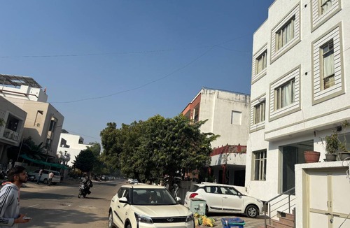 Durgapura Hotel | 19 m² Hotel ∙ 2 guests