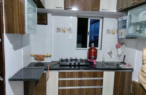 Vadodara Apartment | 1BHK Kitchen,R O Water,AC,Geyser,Fridge,TV,W.M/C