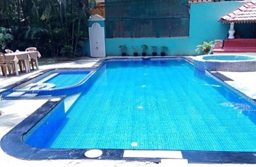 Colva Villa | 1BHK pool side garden Honeymoon villa in Sandray Resort, Benaulim - Colva beach