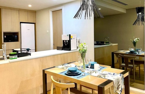 Kuala Lumpur City Centre Apartment | 1BR Suite KLCC View w/Btub, Nflx & Wtr Dispenser
