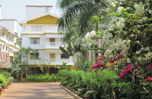 Betalbatim Apartment | 2 Bedroom Apartment (A) In Betalbatim South Goa - Internet & Shared Private Pool