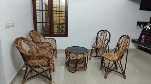 Kazhakuttam House | 2 Bhk Flat karukuttam, Trivandrum