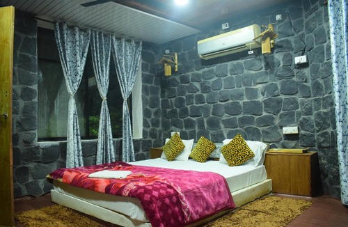 Baihar Hotel | 20 m² Hotel ∙ 5 guests