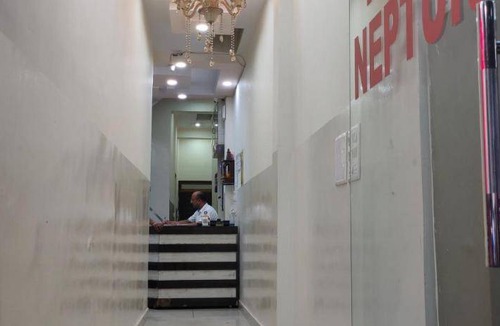 Ghaziabad Hotel | 200 m² Hotel ∙ 2 guests