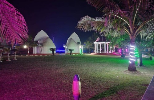Mandarmani Hotel | 200 m² Hotel ∙ 4 guests