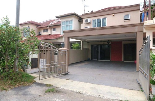 Bandar Puteri Puchong House | 2000 m² House ∙ 3 bedrooms ∙ 12 guests
