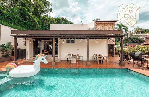 Ampang Villa | 20pax Bali Villa with Karaoke & BBQ Area