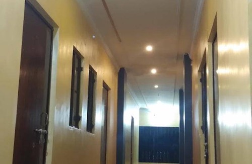 Dhanbad Hotel | 22 m² Hotel ∙ 4 guests